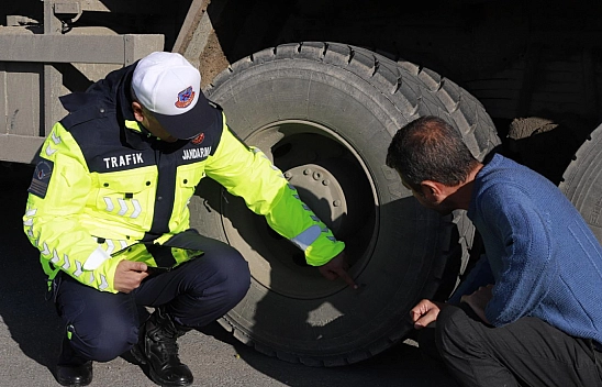 Malatya'da Kış Lastiği Denetimi