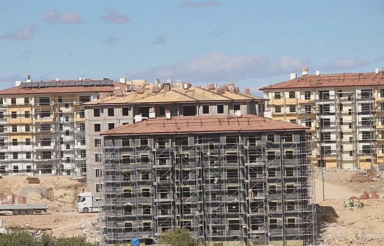 Malatya'da Konut Tesliminde Fiyasko: Vatandaş Evine Yerleşemiyor!