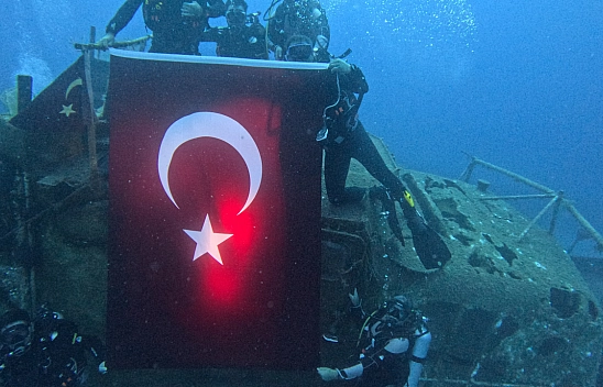 Malatya'da metrelerce derinlikte mesaj!