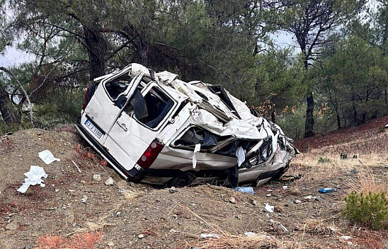 Malatya'da minibüs takla attı: 1 yaralı