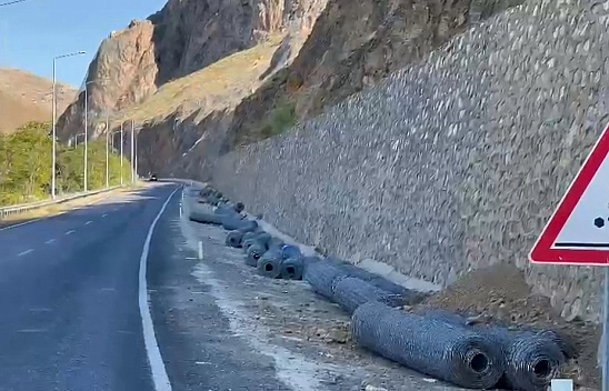 Malatya'da O İlçenin Yolu Başka Ülkenin Yoluymuş Gibi Mİ Davranılıyor?