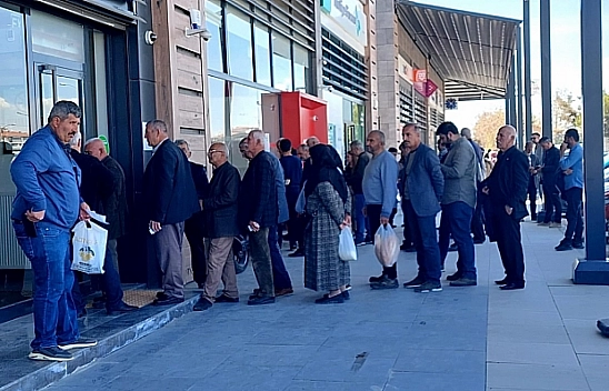 Malatya'da Emeklilerin Çilesi Bin Kat Arttı..! Sıra Beklemekten Bıkabilirsiniz!