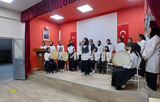 Malatya'da Öğrenciler Tasavvufla Gönüllere Dokundular