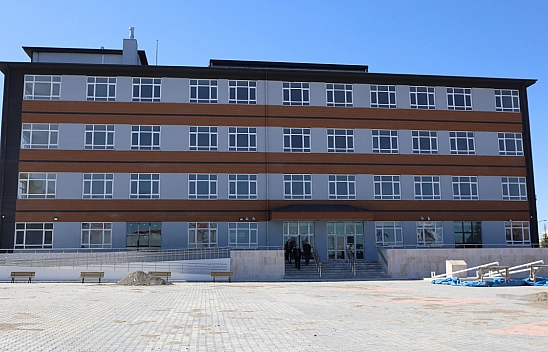 Malatya'da öğrencilere hem burs hem istihdam garantisi! Bu okuldan mezun olan işsiz kalmayacak!