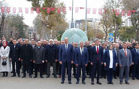 Malatya'da 24 Kasım için ilk durak Atatürk Anıtı oldu