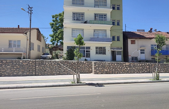 Malatya'da 'ölüm duvarı': Belediye 100 metre kala durdu|Mahalleli isyan ediyor…Birinin düşmesi mi gerekiyor!?