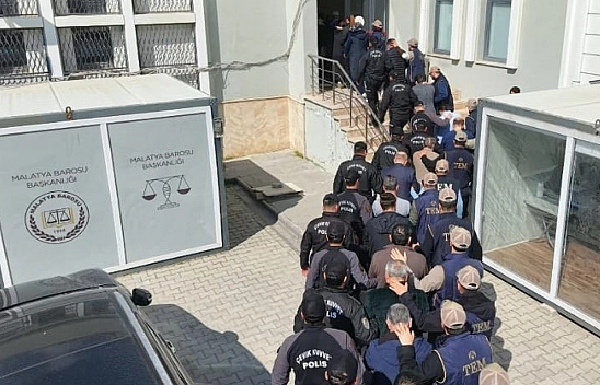 Malatya'da örgüt liderlerine şok baskın! Evden servet çıktı!