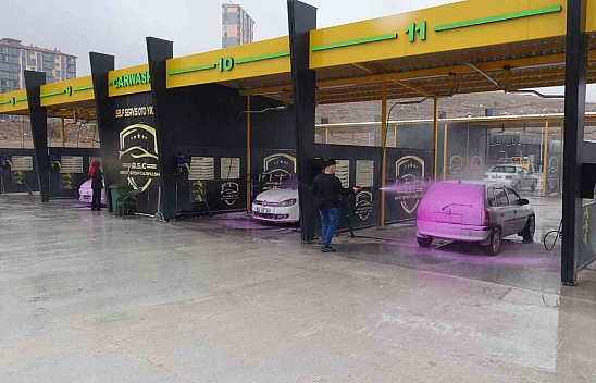 Malatya'da oto yıkamaya renk geldi