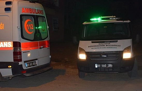 Malatya'da otomobil ile traktör kafa kafaya çarpıştı: 1 ölü