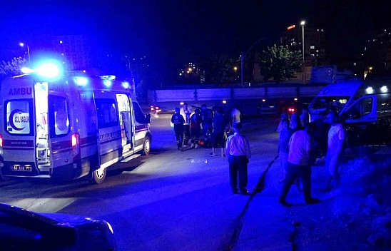 Malatya'da otomobil motosiklete çarptı