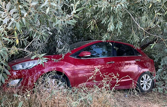 Yürekleri ağza getiren kaza: Yaralı var...