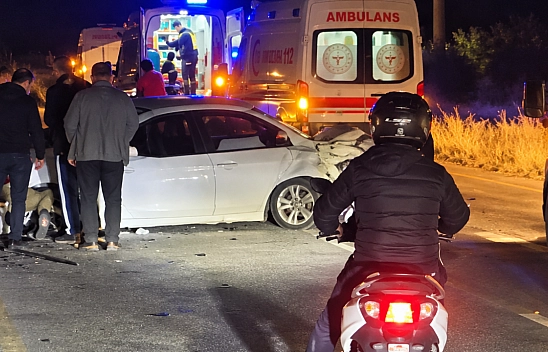 Malatya'da peş peşe kazalar! Minibüs yan yattı, 4 kişi yaralandı