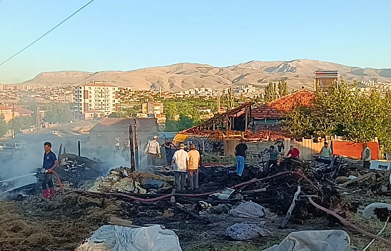 Malatya'da saman balyaları yandı: 1 kişi dumandan etkilendi