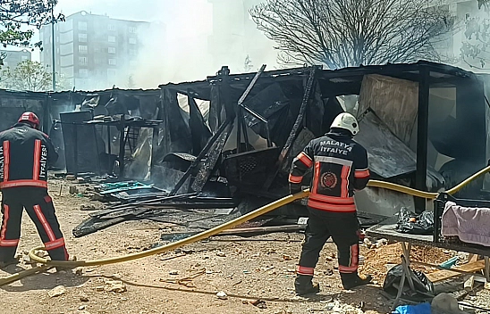 Malatya'da şantiyede korkutan yangın
