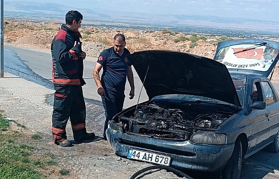 Malatya'da Seyir Halindeki Araçta Yangın Çıktı!
