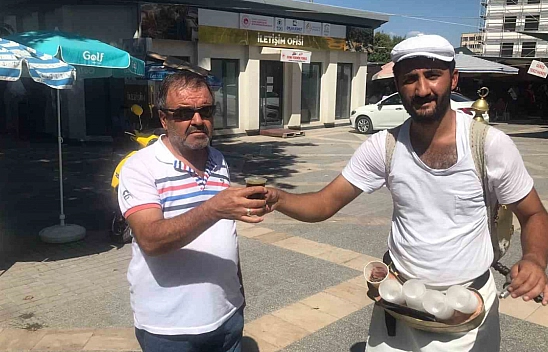 Malatya'da Sıcaklarla Mücadele: Vatandaşların Tercihi Meyan Şerbeti