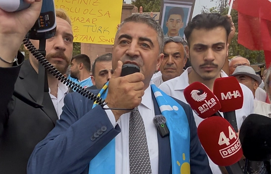 Malatya'da terör söylemlerine karşı 'Bayrak Yürüyüşü' düzenlendi