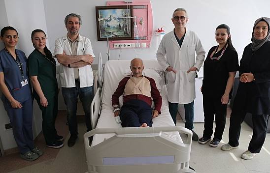 Malatya'da Tıp Mucizesi: Kalp Krizi Sonrası Yırtılan Kapakçık Ameliyata Alındı, Hasta Sağlığına Kavuştu