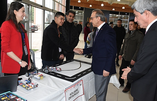 Malatya'da 'TÜBİTAK 4007 Bilim Şenliği' başladı