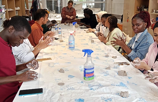 Malatya'da uluslararası öğrenciler seramik workshopta buluştu