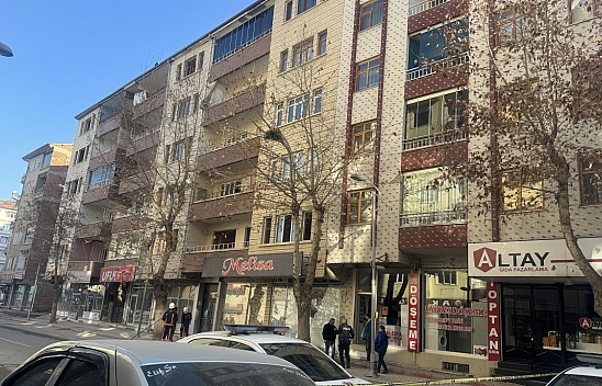 Malatya'da yıkım tehlikesi nedeniyle yol kapatıldı