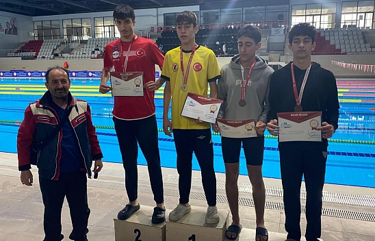 Malatya'da Yüzme Okul Sporları İl Birinciliği Tamamlandı