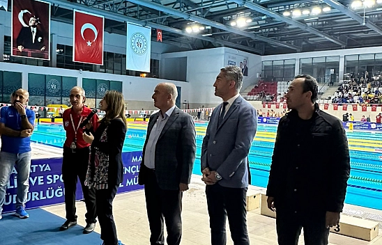 Malatya'da Yüzme Şenliği Düzenlendi!