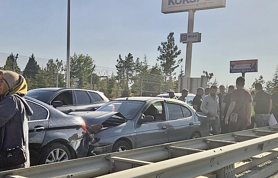 Malatya'da zincirleme kaza! 5 araç birbirine girdi! 1 yaralı