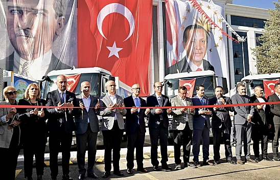 Malatya Depreme Rağmen Ayağa Kalkıyor | Enkazdan Hizmete!