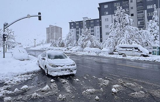 Malatya'nın O İlçesi Beyaza Büründü
