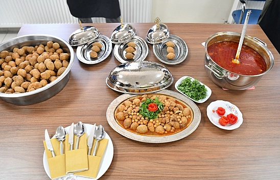 Malatya'nın tescilli lezzeti 'Analı Kızlı' için yarıştılar!