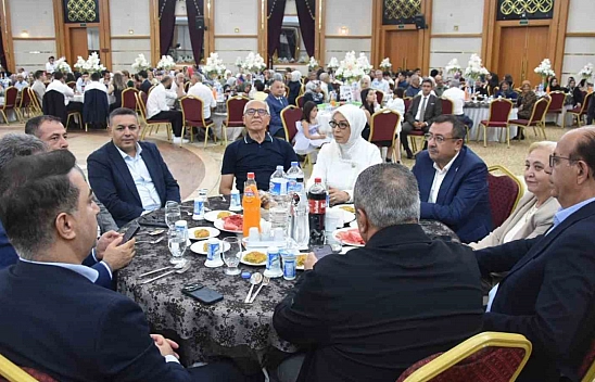 Malatya protokolünü buluşturan düğün