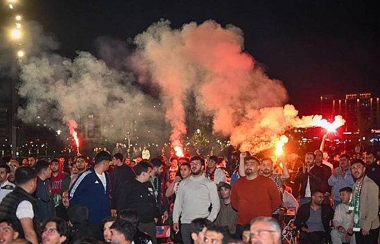 Malatya taraftarı sokağa döküldü