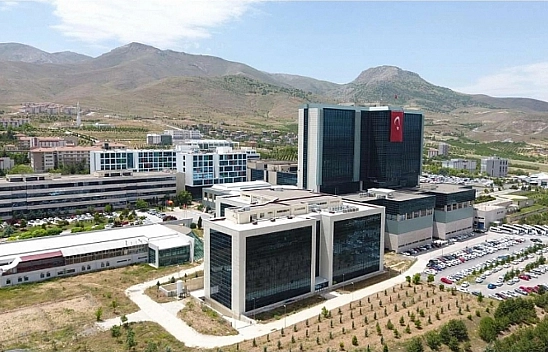 Malatya Turgut Özal Tıp Merkezi'nde botoksla hastalara yeni umut