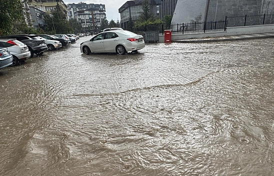 Malatya'yı Sağanak Vurdu: Metrekareye 34 Kilogram Yağış Düştü