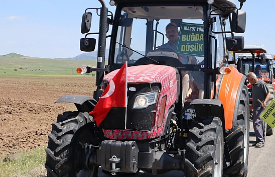 Malatyalı çiftçilerden traktörlü eylem: Fiyatlar maliyetleri bile karşılamıyor