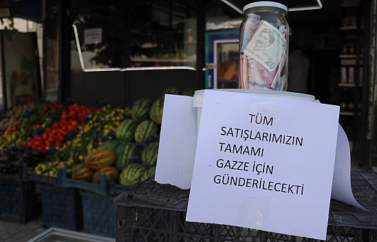 Malatyalı depremzede esnaftan Gazze'ye anlamlı destek: Günlük kazancını bağışladı