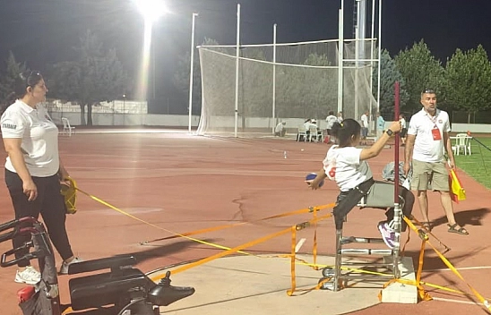 Malatyalı özel sporcu çifte madalyayla döndü