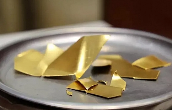 Malatyalılar Dikkat! Salça Tenekesine Benziyor. Üzerinde Ayar Yazmıyor! Rağbet Etmeyin..! 