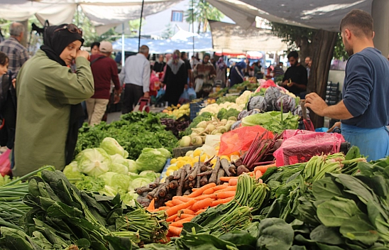 Malatyalılar Marketi Değil Semt Pazarını Seçti! İşte Perşembe Pazarın Güncel Fiyatları…