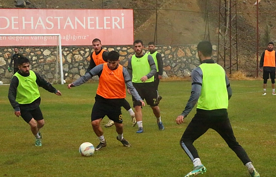 Malatyaspor Yağmur Altında Çalıştı!