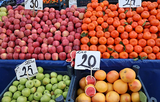 Market Fiyatları Yükseldi! Vatandaş Semt Pazarlarına Akın Etti!