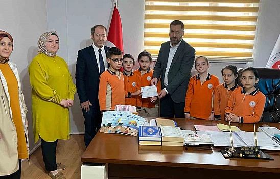 Malatya'da minik kalpler Gazze için attı: 43 bin TL toplandı!