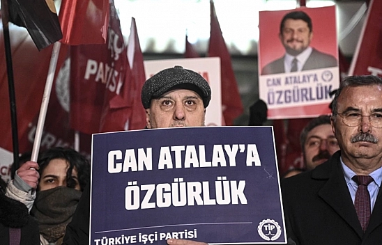 Milletvekilliği düşürüldü, protestolar başladı