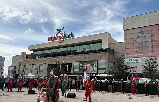 Milli Savunma Bakanlığı Mehteran Birliği'nden Malatya'da coşkulu konser