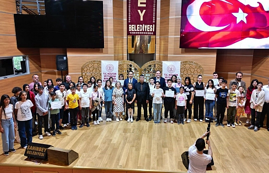 Depremzede kursiyerlere sertifika verildi