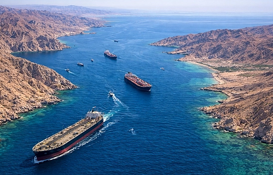 'Ocean Thunder' gemisi Körfez'den güvenle ayrıldı