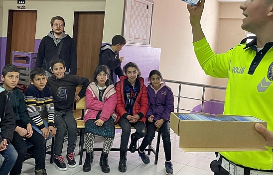 Öğrencilere trafik bilinci eğitimi