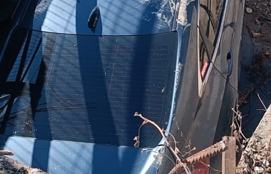 Otomobil ile çarpışan araç sulama kanalına düştü: 1 yaralı