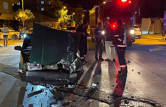 Otomobil ile motosiklet çarpıştı: 1 yaralı